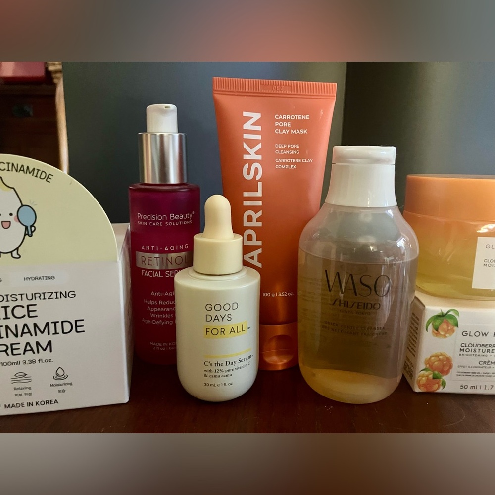 Large asian skincare bundle - Picture 3 of 7